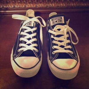 Black Converse